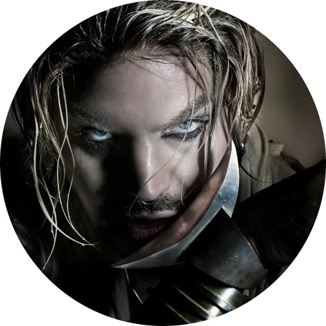 Adam Lambert fotoğrafı