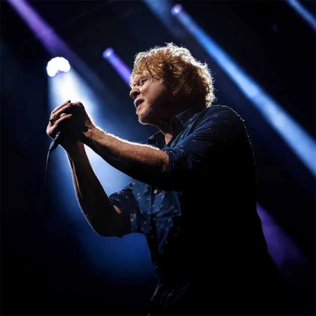 Simply Red fotoğrafı